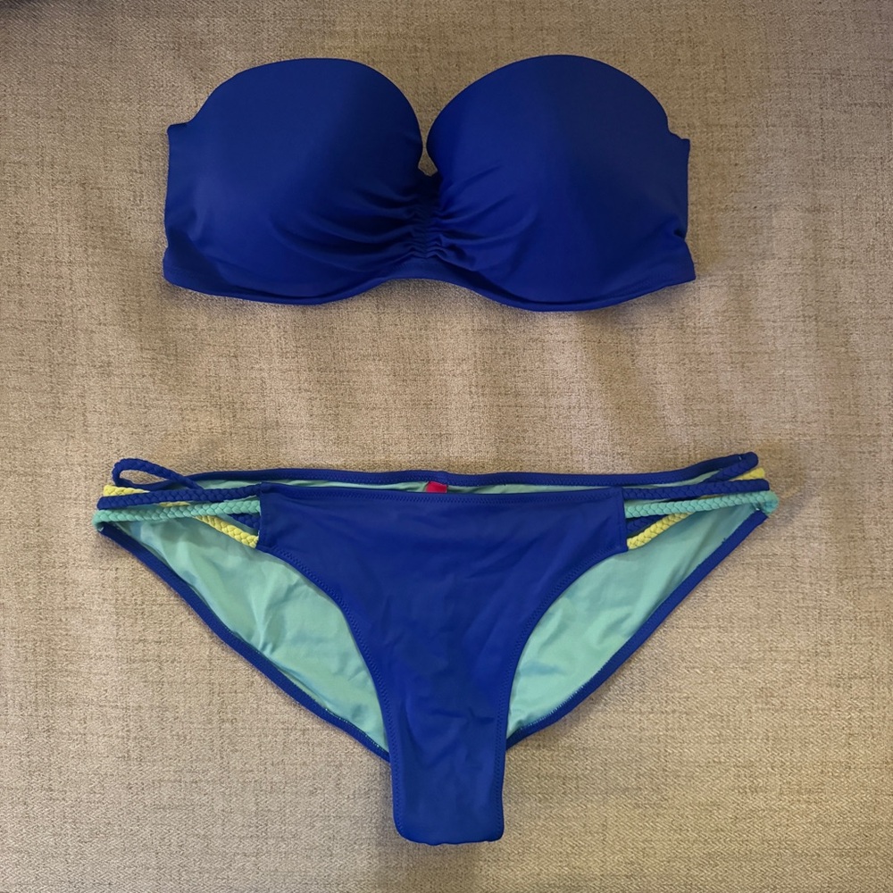 Victoria’s Secret Strapless Bikini Set
